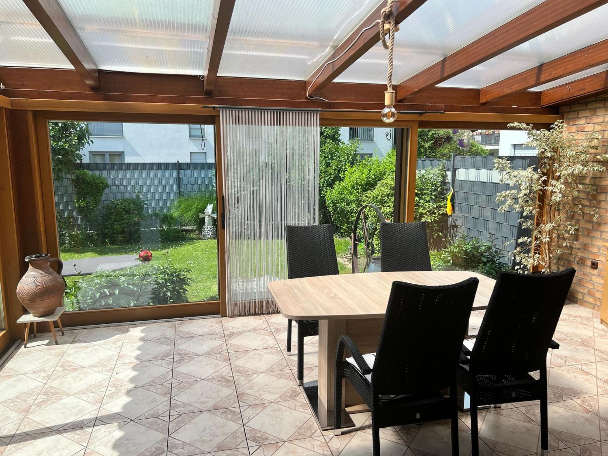 Barrierefreies Ferienhaus Mit Garten Bei Koeln Hürth Exterior foto